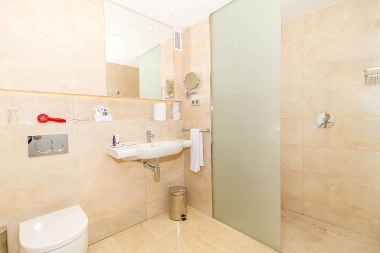 Junior suite single use alegria alzinar mar suites can picafort Junior suite single use alegria alzinar mar suites can picafort