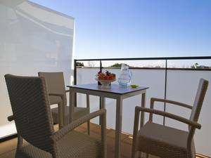 Alegria chic apartments alegria chic apartments santa susanna Alegria chic apartments alegria chic apartments santa susanna