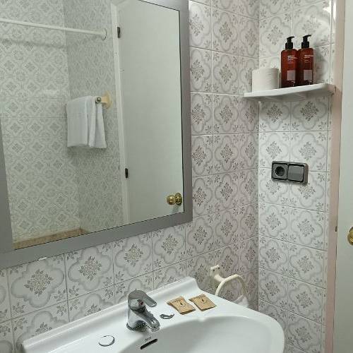 Bathroom Hotel Cartago Nova by Alegria Malgrat de Mar