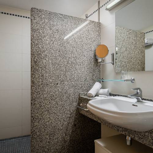 Premium bathroom  ALEGRIA Caprici Verd Santa Susanna