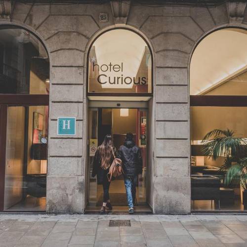 Entrada Hotel Curious by ALEGRIA Barcelona