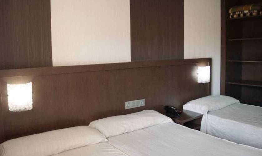 Triple room with a sea view ALEGRIA Mariner Lloret de mar Triple room with a sea view ALEGRIA Mariner Lloret de mar