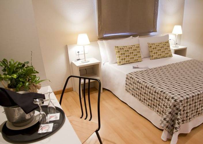 Double rooms alegria plaza paris lloret de mar Double rooms alegria plaza paris lloret de mar