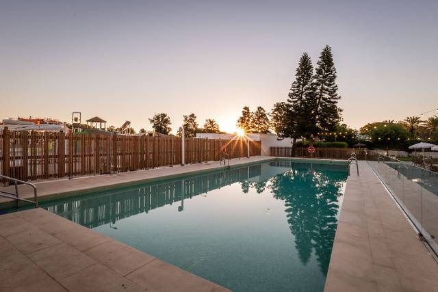 Outdoor swimming pool ALEGRIA Costa Ballena Aquafun Rota Outdoor swimming pool ALEGRIA Costa Ballena Aquafun Rota