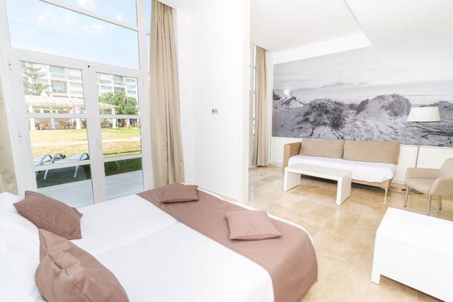 Junior suite  ALEGRIA Alzinar Mar Suites Can Picafort