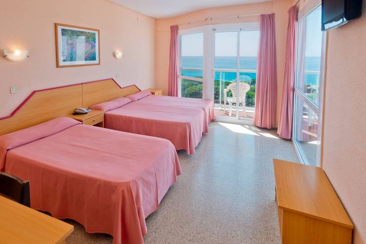 Triple room (3+0) Hotel Cartago Nova by Alegria Malgrat de Mar