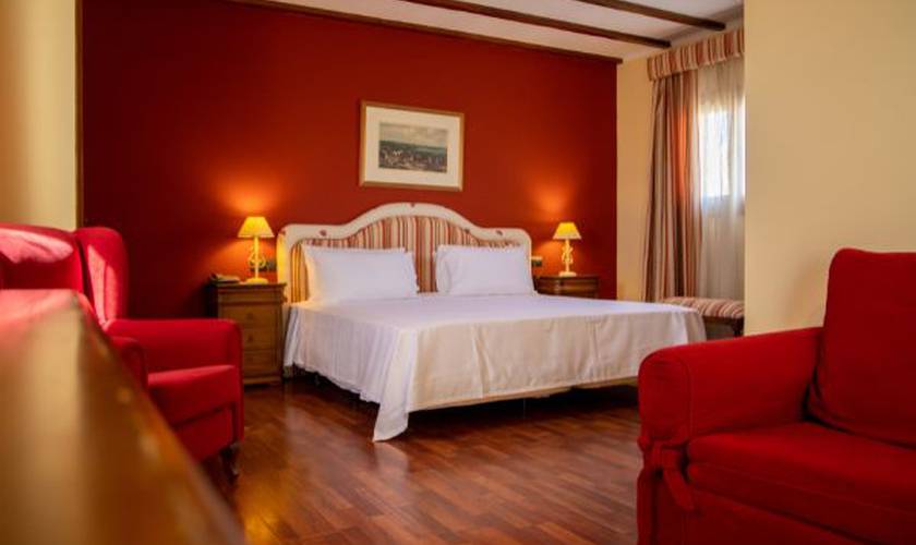 Quadruple room (2+2) ALEGRIA Bodega Real El Puerto de Santa Maria Quadruple room (2+2) ALEGRIA Bodega Real El Puerto de Santa Maria