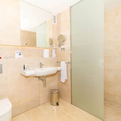 Bathroom ALEGRIA Alzinar Mar Suites  Can Picafort