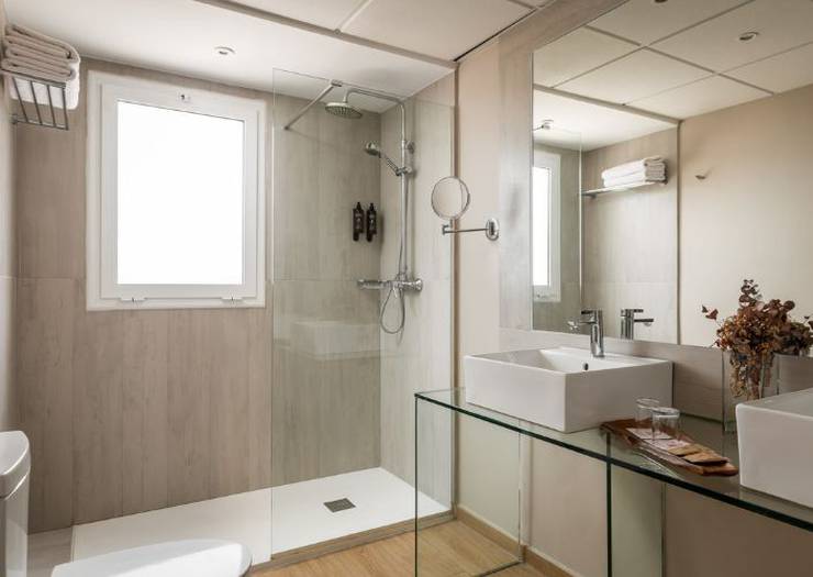 Superior rooms ALEGRIA Plaza Paris Lloret de mar Superior rooms ALEGRIA Plaza Paris Lloret de mar