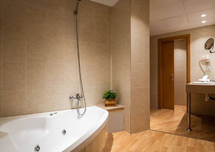 Junior suite ALEGRIA Plaza Paris Lloret de mar Junior suite ALEGRIA Plaza Paris Lloret de mar