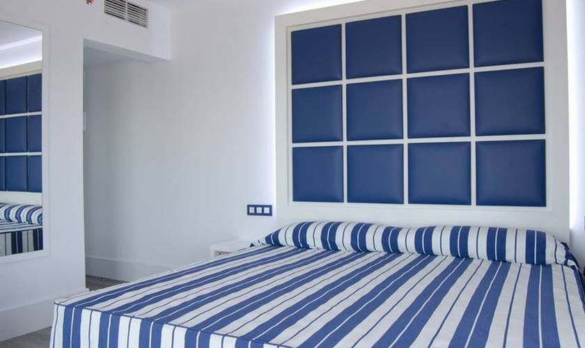 Quadruple room ALEGRIA Sun Village Lloret de mar Quadruple room ALEGRIA Sun Village Lloret de mar