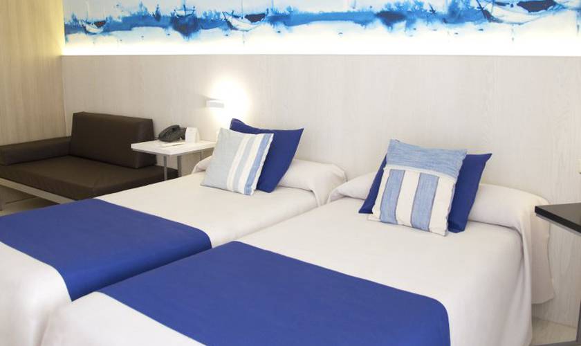 North view triple rooms ALEGRIA Mar Mediterrania Santa Susanna North view triple rooms ALEGRIA Mar Mediterrania Santa Susanna