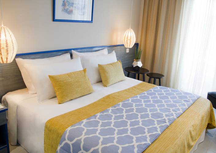 Triple room alegria fenals mar lloret de mar Triple room alegria fenals mar lloret de mar