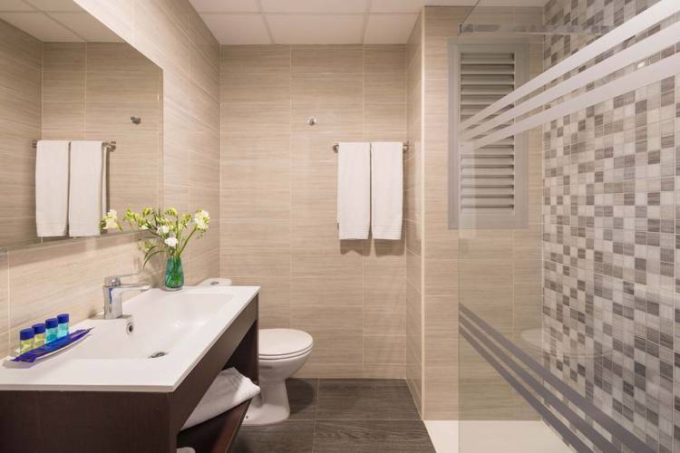 Double room Hotel Cartago Nova by Alegria Malgrat de Mar Double room Hotel Cartago Nova by Alegria Malgrat de Mar