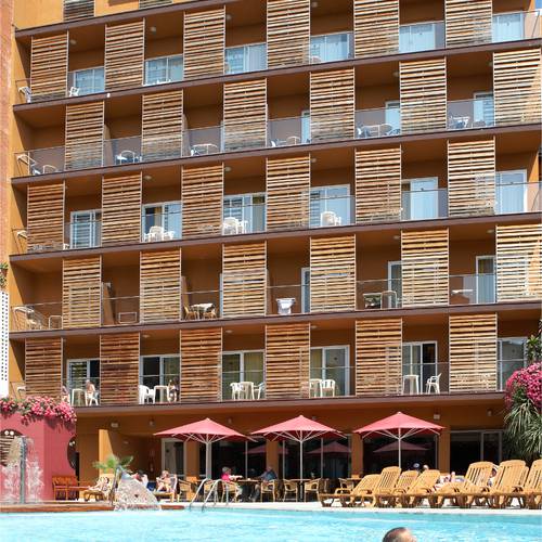 Piscina  ALEGRIA Plaza Paris Lloret de mar
