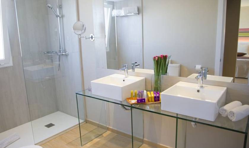 Superior duplex ALEGRIA Plaza Paris Lloret de mar Superior duplex ALEGRIA Plaza Paris Lloret de mar