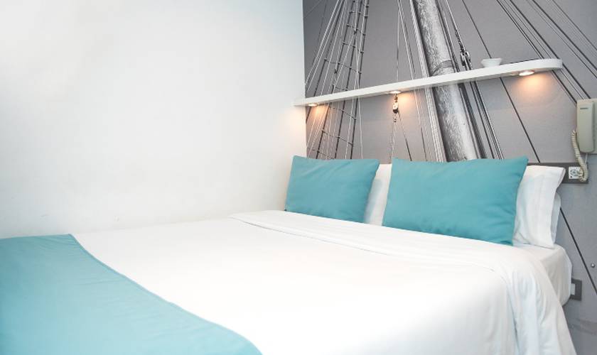 Budget double rooms Hotel Curious by ALEGRIA Barcelona