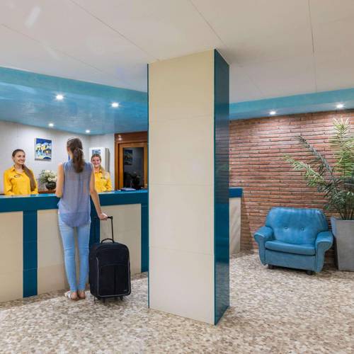 Recepción Hotel Cartago Nova by Alegria Malgrat de Mar