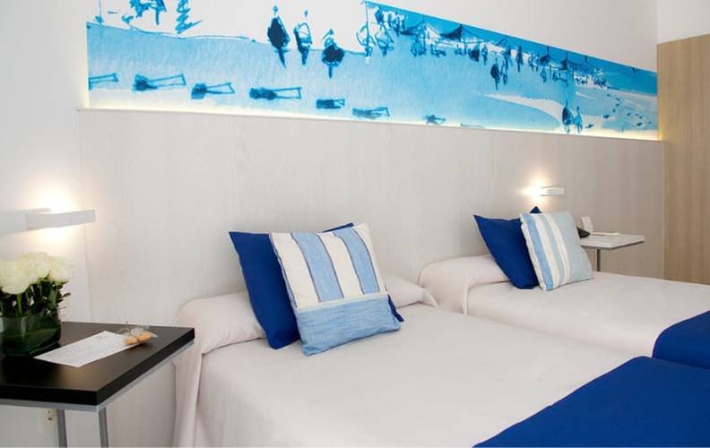 Double rooms for individual use ALEGRIA Mar Mediterrania Santa Susanna Double rooms for individual use ALEGRIA Mar Mediterrania Santa Susanna