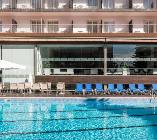 Outdoor swimming pool  ALEGRIA Mariner Lloret de mar