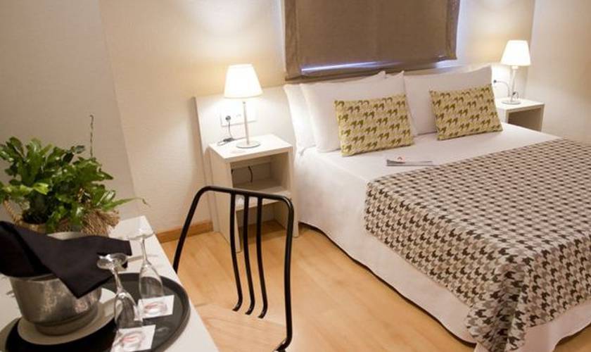 Double rooms ALEGRIA Plaza Paris Lloret de mar Double rooms ALEGRIA Plaza Paris Lloret de mar