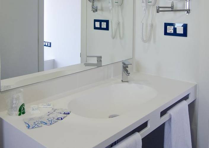 Quadruple room alegria sun village lloret de mar Quadruple room alegria sun village lloret de mar