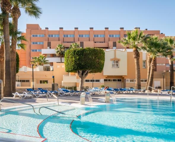 Piscinas exteriores Hotel Fenix Family by ALEGRIA Roquetas de Mar Piscinas exteriores Hotel Fenix Family by ALEGRIA Roquetas de Mar