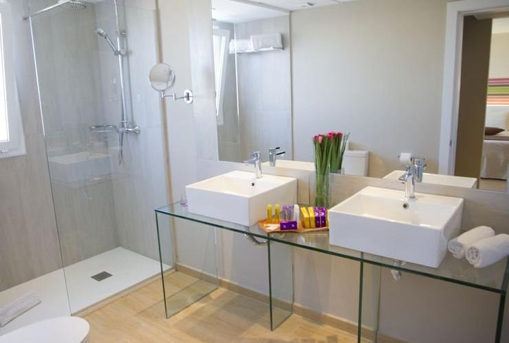 SUPERIOR DUPLEX ALEGRIA Plaza Paris  Lloret de Mar SUPERIOR DUPLEX ALEGRIA Plaza Paris  Lloret de Mar