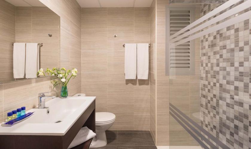 Triple Room (3+0) ALEGRIA Cartago Nova Malgrat de Mar Triple Room (3+0) ALEGRIA Cartago Nova Malgrat de Mar