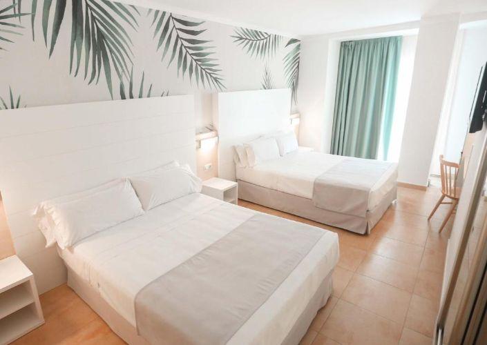 Familiar Conectada ALEGRIA Florida Park Santa Susanna Familiar Conectada ALEGRIA Florida Park Santa Susanna