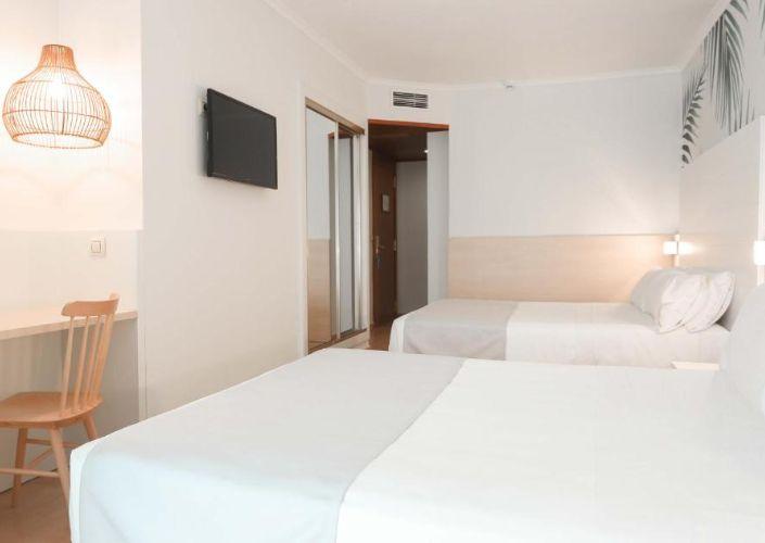 Familiar ALEGRIA Florida Park Santa Susanna Familiar ALEGRIA Florida Park Santa Susanna