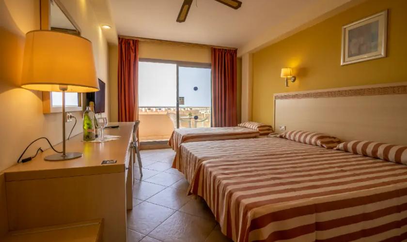 Triple Hotel Fenix Family by ALEGRIA Roquetas de Mar Triple Hotel Fenix Family by ALEGRIA Roquetas de Mar