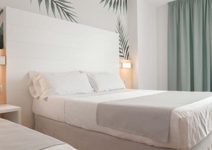 Triple ALEGRIA Florida Park Santa Susanna Triple ALEGRIA Florida Park Santa Susanna